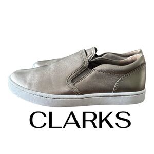 CLARKS Metallic Copper Flats | Women’s 8 | Slip On